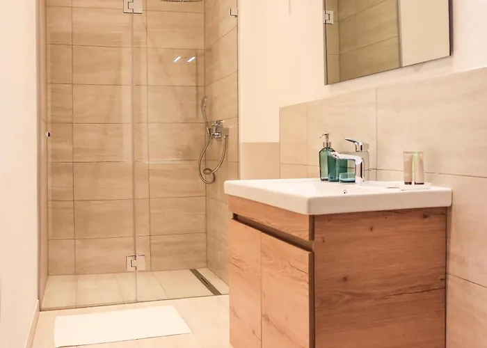 1 Bdr - Comfort, Right Near Vienna's Old