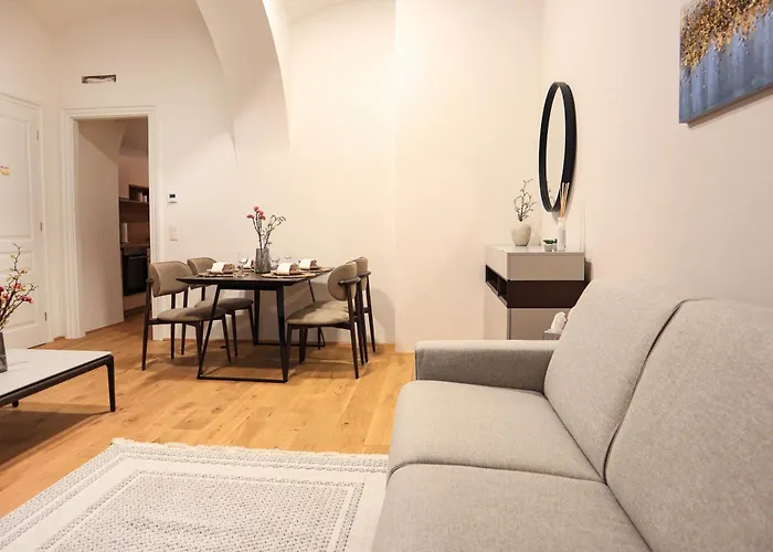 1 Bdr - Comfort, Right Near Vienna's Old Appartement *